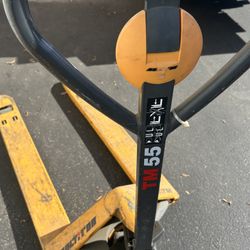 Pallet Jack- price Reduction 