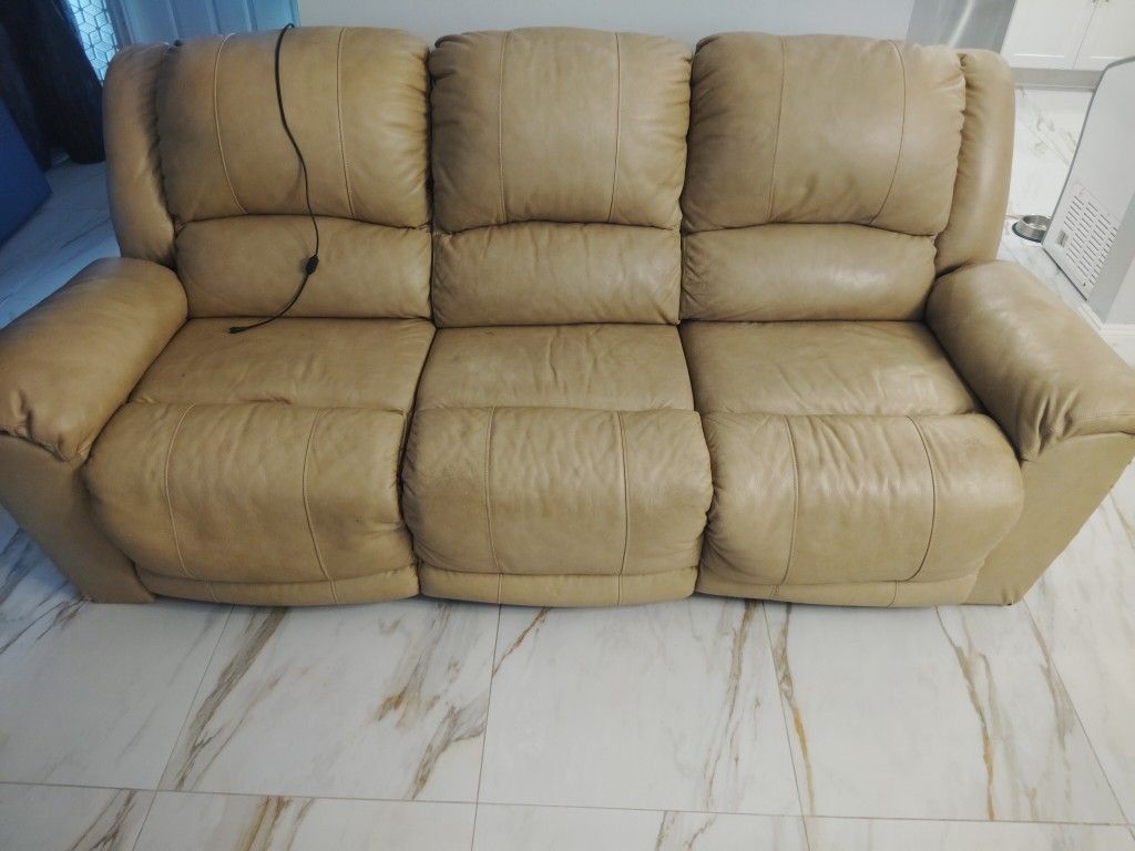 Reclining Sofa