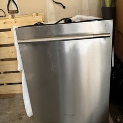 Kitchen aid Dishwasher 