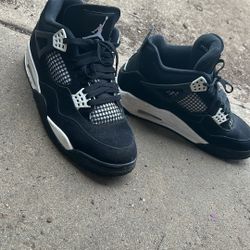 Jordan Retro 4s (White Thunder)