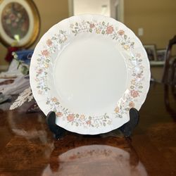 Vintage Bouquet by SHEFFIELD Dinner Plate 
