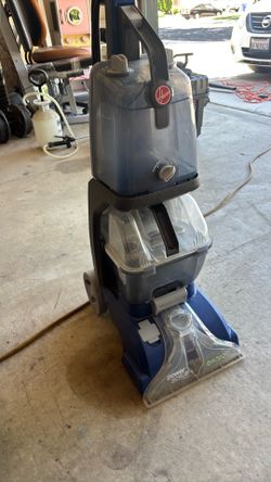 Power scrub carpet cleaner