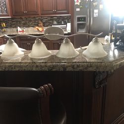 4-light Vanity Fixture