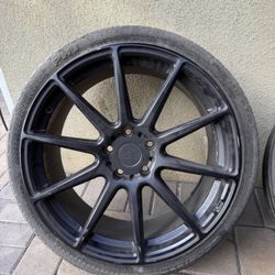 Niche Misano M116 Wheels in Matte Black 20 Inch