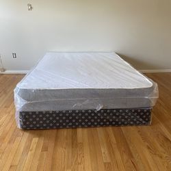 Queen Mattress Come With Free Box Spring - Free Delivery 🚚 To Reasonable Distance 