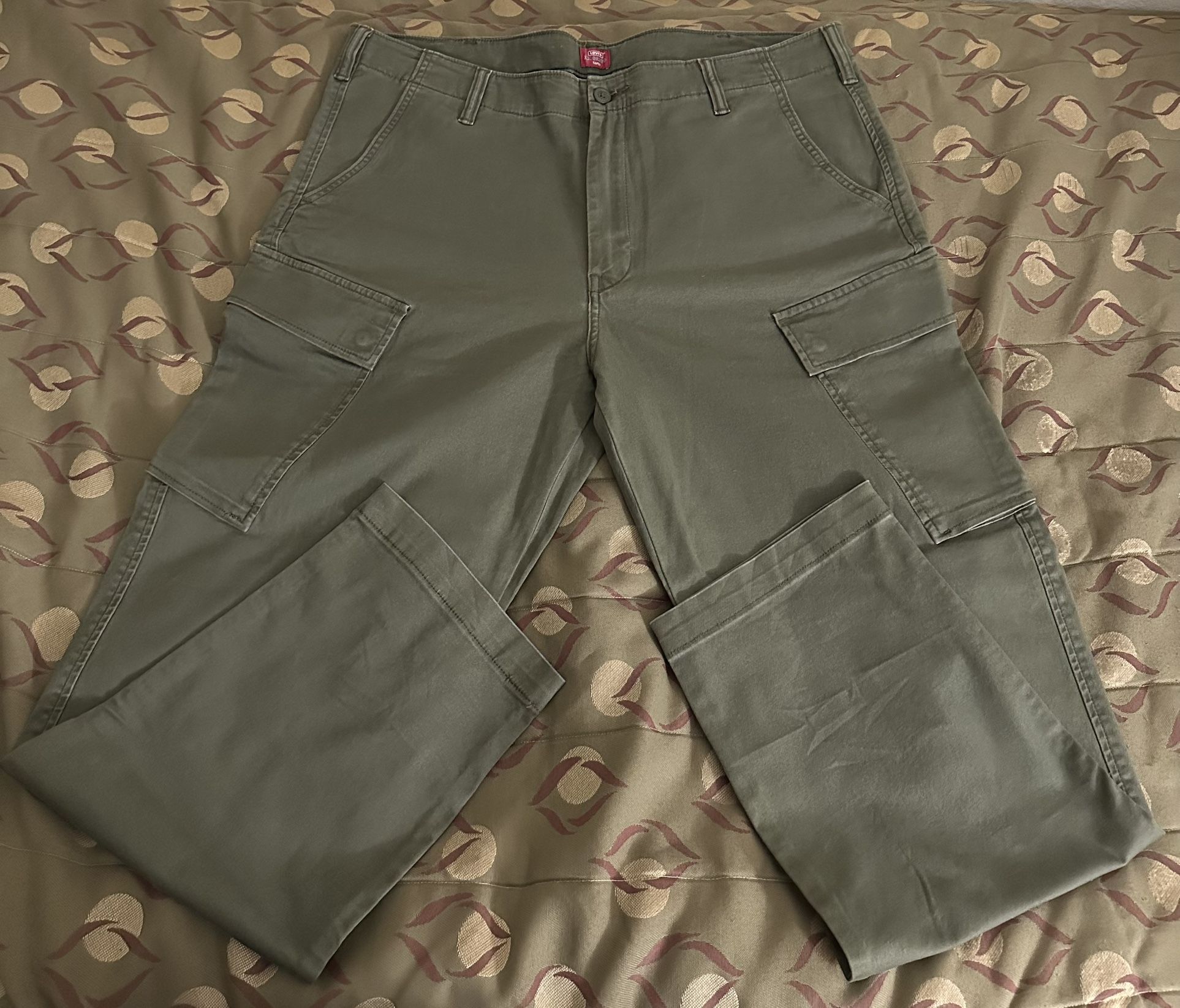 Levi's Men's Xx Taper Cargo Pants SIZE 38x32 New