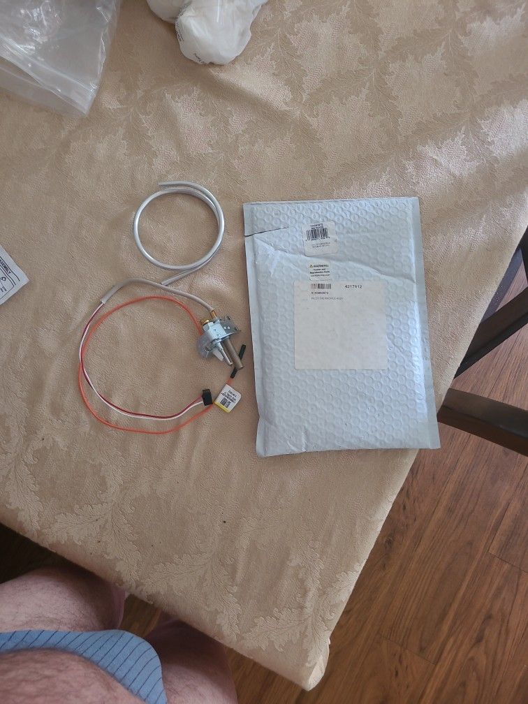 Pilot/thermopile assembly