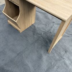 Storybook kids desk 50$