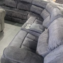 New. Manual recliner Sectionals. 