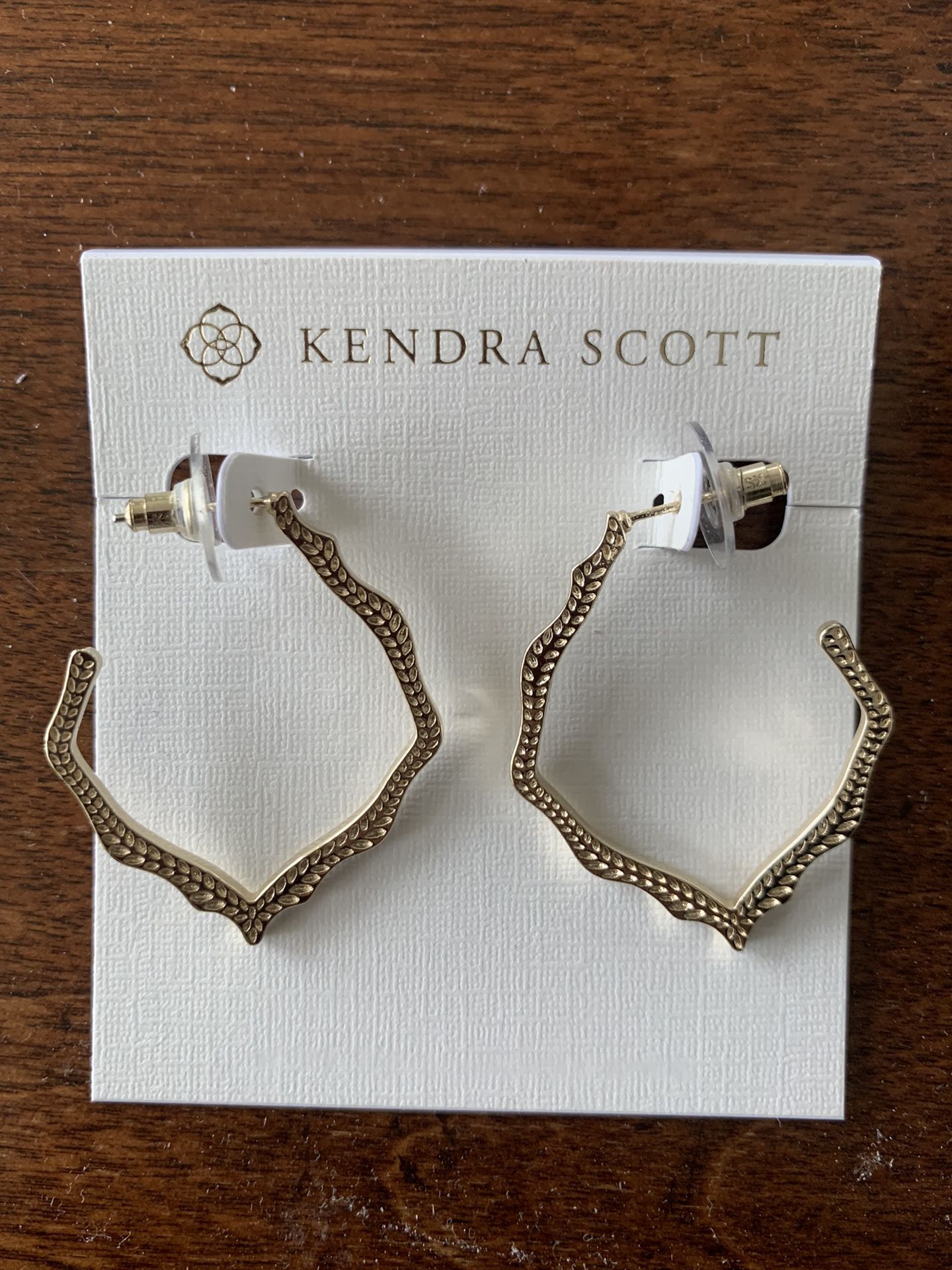 Kendra Scott Miku Hoop Earrings , good condition.