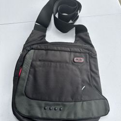 Tumi T Tech Black Messenger Bag