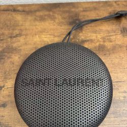 Saint Laurent Speaker