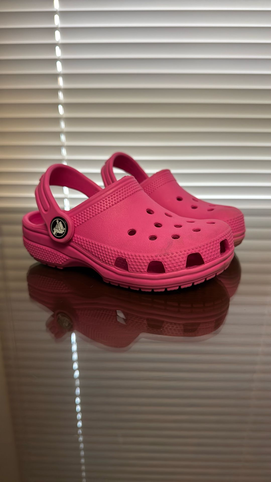 Kids Croc Size 9 Pink