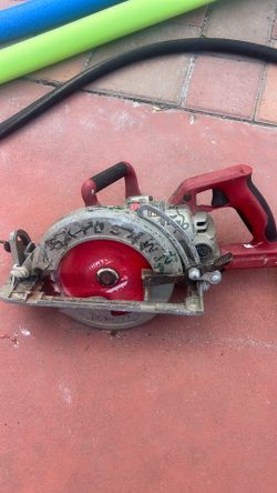 Milwaukee skilsaw adjustable