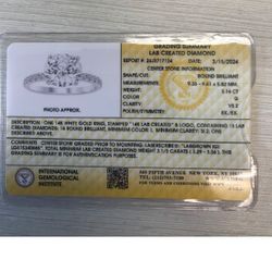 Women's Engagement Ring