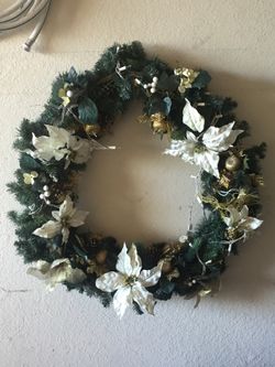 Light Up Holiday Wreath