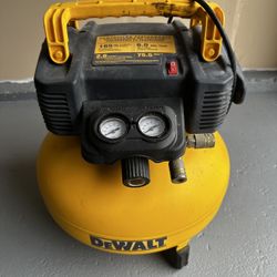 DeWALT 6 Gallon Pancake Air Compressor 