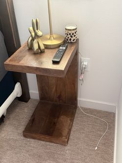 C-Shaped Solid Wood Side Table