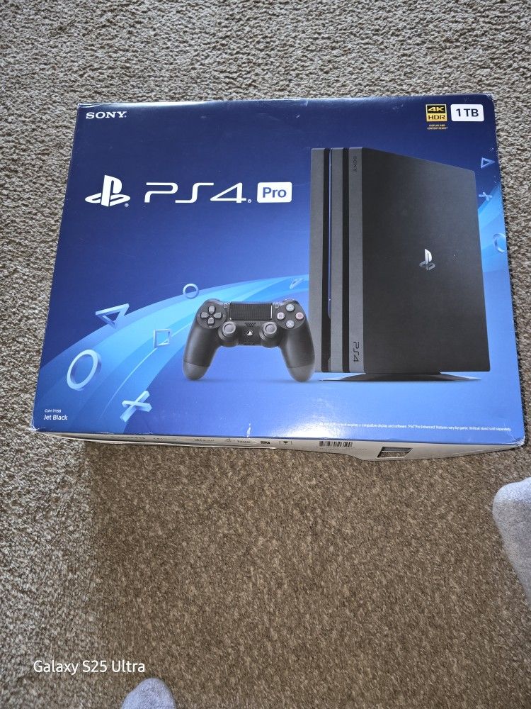 PS 4 Pro 1 Tb