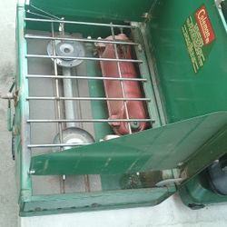 1960s Coleman Camp Fuel Stove #425E 2 Burner Red Fuel Tank Made USA 🇺🇸 Nice