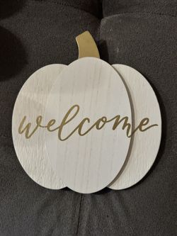 Welcome Pumpkin Sign 