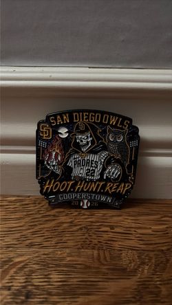Mason Miller glow-in-the-dark pin