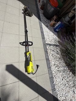 Ryobi “Expand-it” electric string trimmer