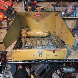 1973 Vintage Coleman Camping Grill