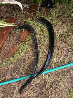 Vintage Fenders possibly for Chevy or ford