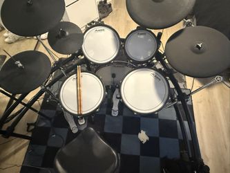 Alesis Strata Prime Electronic Drum Kit 