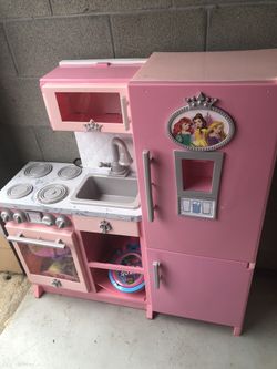 Kitchen set and doll house