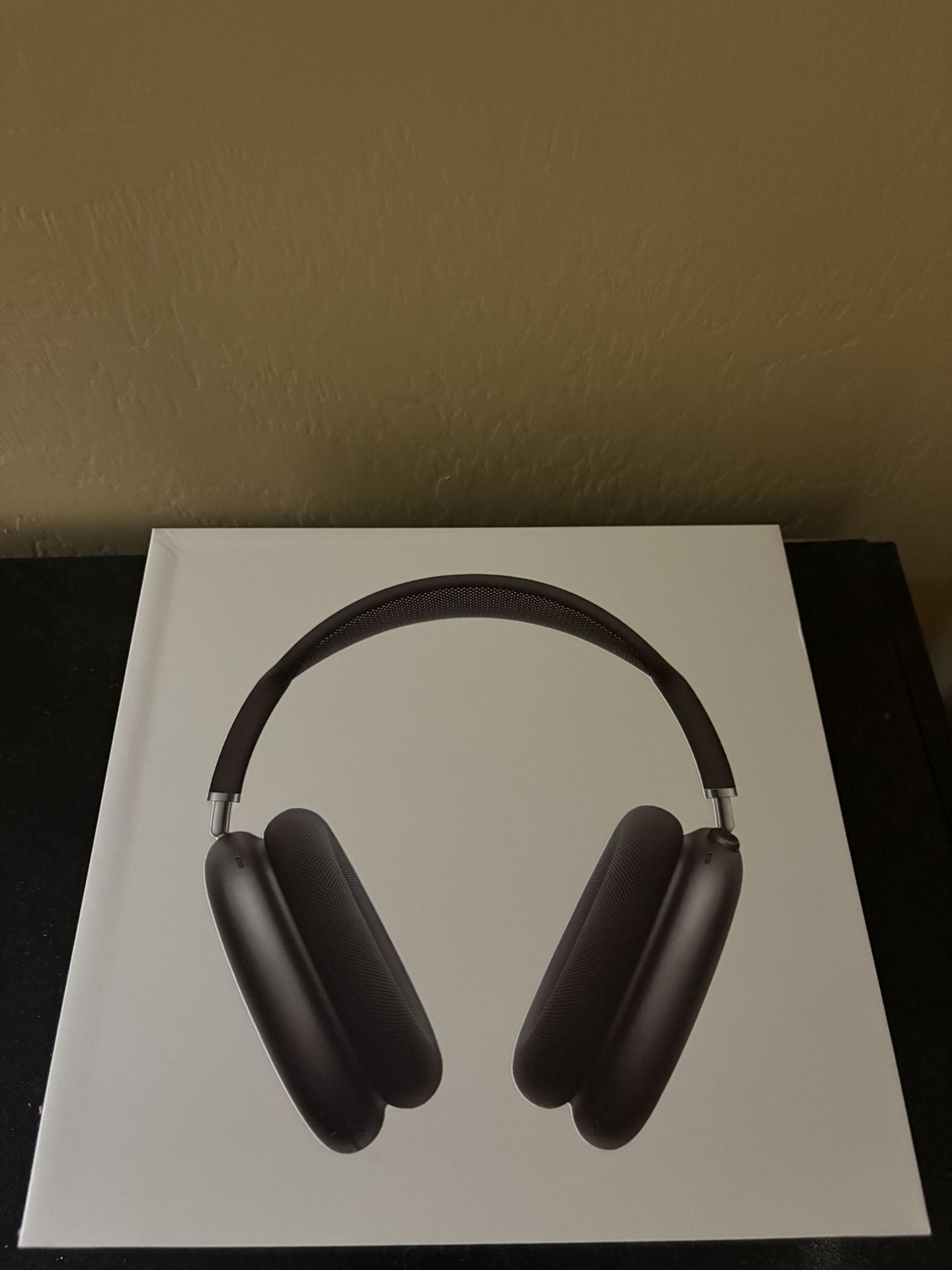 Apple AirPods Max Bluetooth Headphones - Space Gray w/Black Headband - Brand New