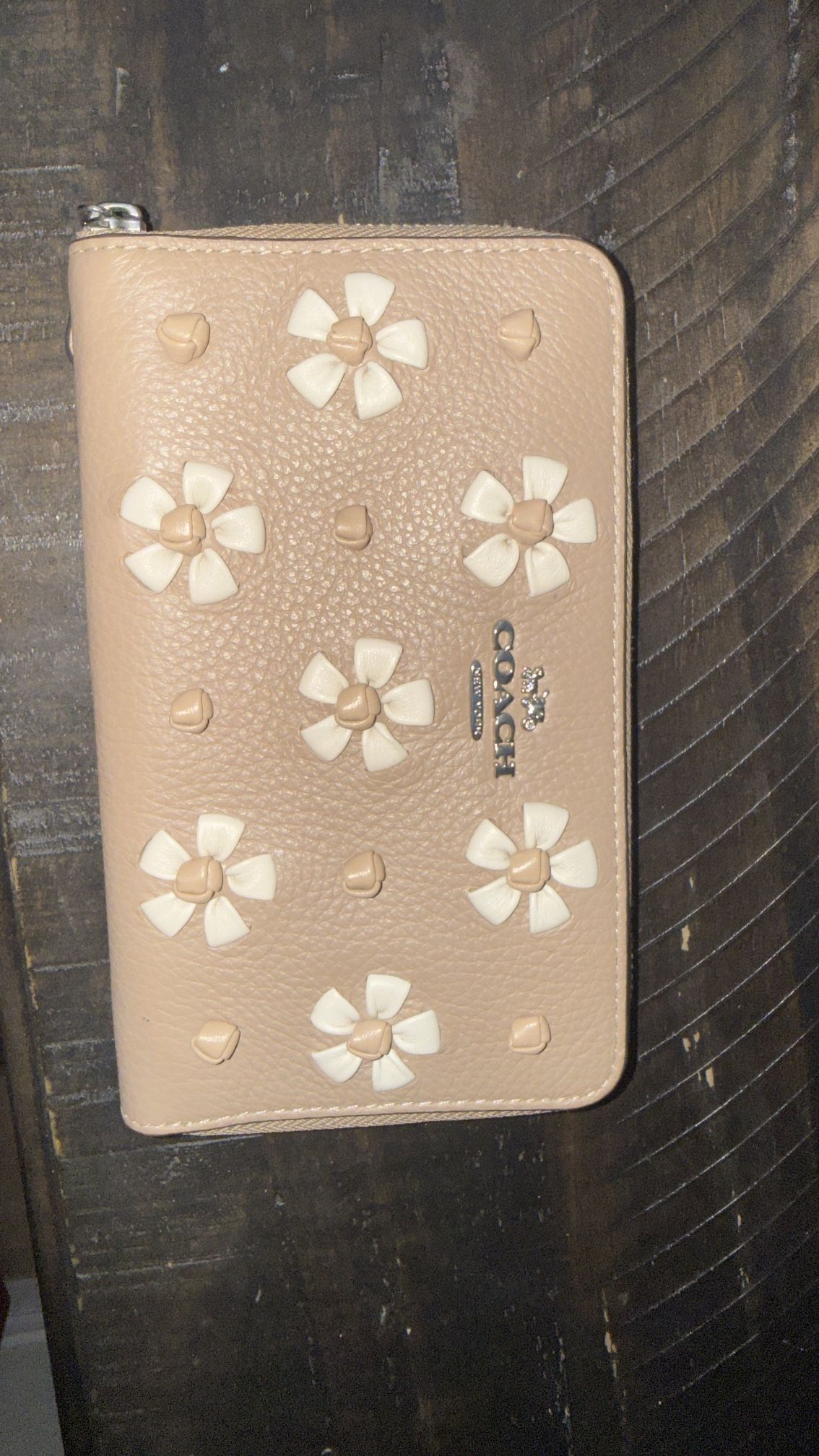 New Women’s Coach Wallet