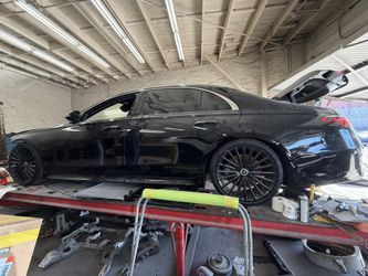 Mercedes Benz S580 Part Out 