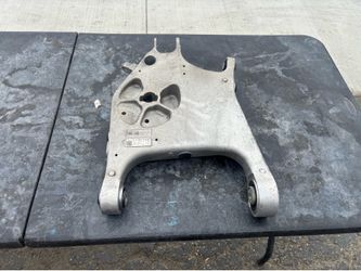 Lucid Air Rear Right Lower Suspension Control Arm Assembly 2022 - 2024 OEM