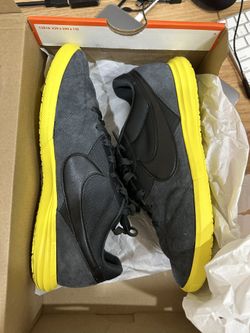BRAND NEW Nike Sala II Rare 