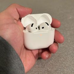 AirPods 4s