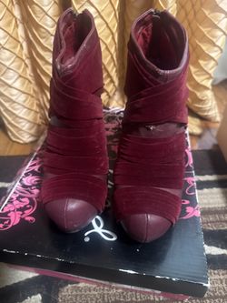 Burgandy Mini Boot Size 9