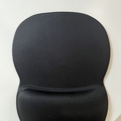 Ergonomic Mouse Pad— Brand New! 