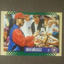 1995 Score Juan Gonzalez Texas Rangers #439 Baseball Card Vintage Collectible Sports MLB Trading Major League