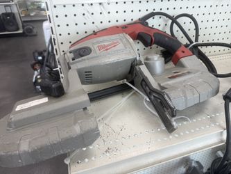 Milwaukee Bandsaw 