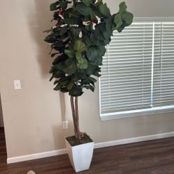 Large artificial Plant