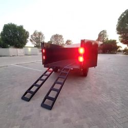 BRAND NEW HEAVY DUTY DUMP TRAILER 14FT X 4FT HIGH SCISSOR HOIST 9 TONS,8 LUGS WITH SET RAMPS, ROLLING TARP AND SPARE TIRE IDEAL FOR BOB CATS,LED LIGHT