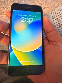 Working perfectly fine. Just cracked in the back. Read description