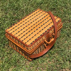 Picnic Basket 