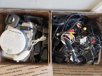 2 boxes random electronics 20lbs