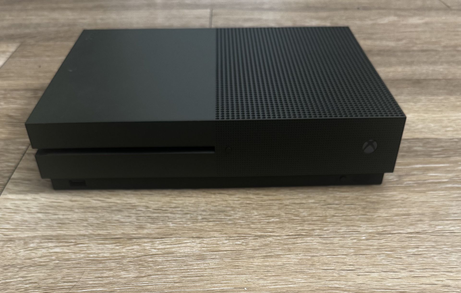 Xbox One S