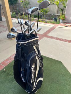Taylormade Burner golf clubs for man right hand with golf cart bag
