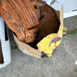 Base Ball Glove 