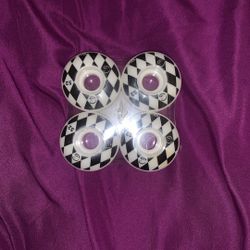 Skateboard deck wheels 